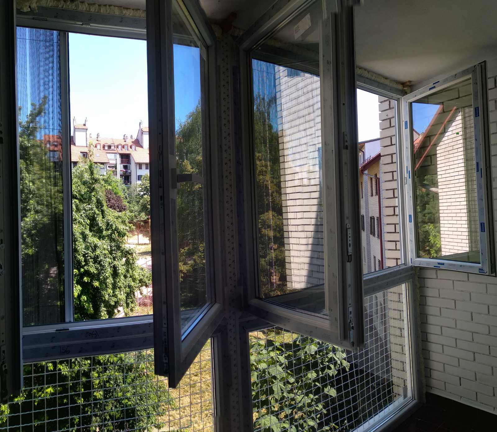 PVC montaza prozor